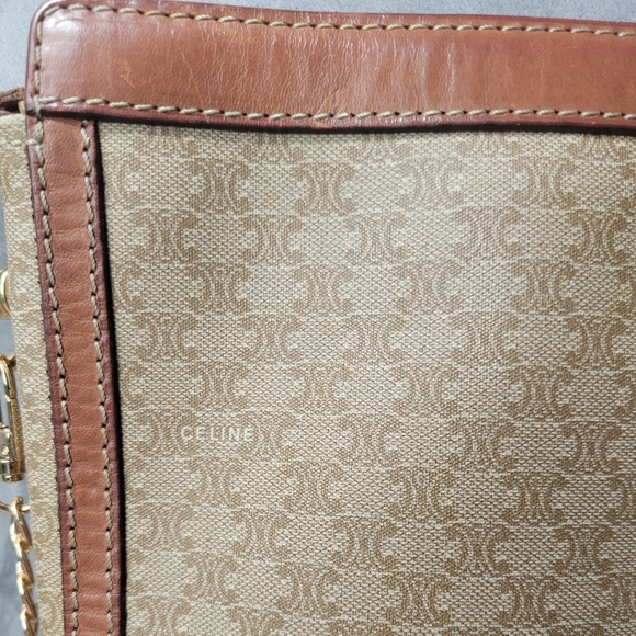 Celine Macadam large Pouch crossbody bag - Picture 4 of 16